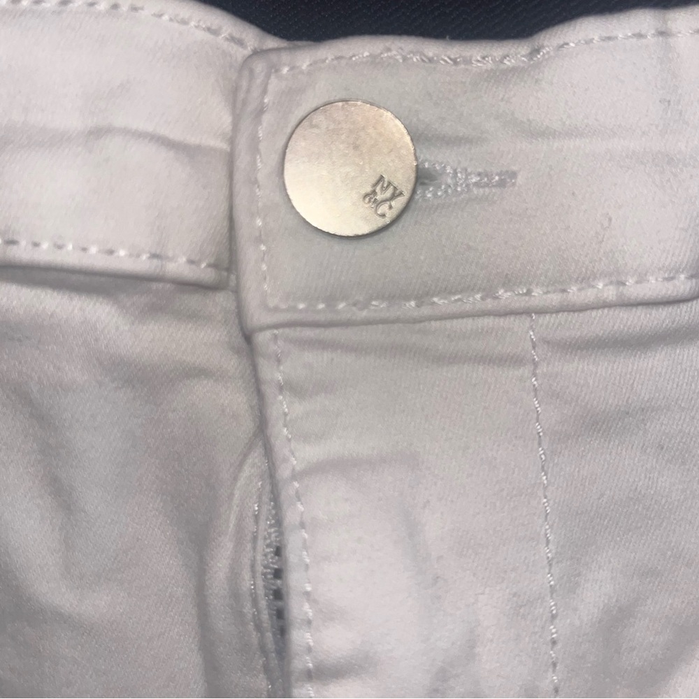 SOHO New York & company size 6 short.